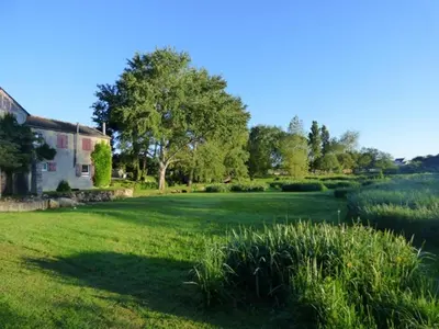 Jardin de l'établissement Cottage Ouessant in Kerellec (watermill 5km Roscoff)