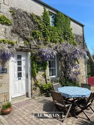 Jardin de l'établissement Cottage Ouessant in Kerellec (watermill 5km Roscoff)