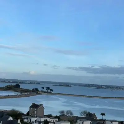 LES BORDS DE MER