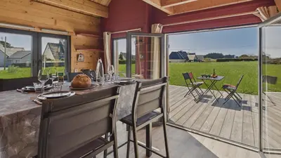 Plan de l'établissement 650m de la plage, joli chalet avec terrasse pour 4