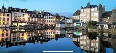 Vue générale sur Landerneau ou vue de la ville depuis l'appartement