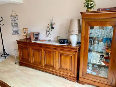 Salon ou bar de l'établissement La petite Garzette - Appartement Jardin Centre Ville Concarneau