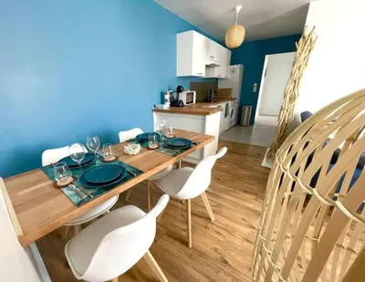 Cuisine ou kitchenette dans l'établissement Le Grand Large - Appartement Centre Concarneau