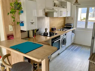 Cuisine ou kitchenette dans l'établissement Avril - Appartement Centre Ville Concarneau