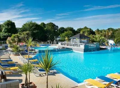 Piscine de l'établissement mobil home 394 - Domaine de Kerlann ou située à proximité