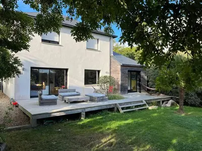 Jardin de l'établissement Villa au Coeur de la presqu'ile