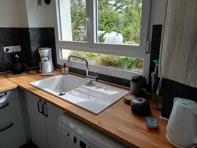 Cuisine ou kitchenette dans l'établissement O'TY'ZOISEAUX - Plus proche de la nature - Meublé tourisme classé 4 étoiles