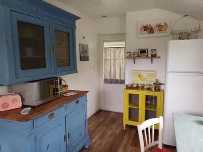 Cuisine ou kitchenette dans l'établissement O'TY'ZOISEAUX - Plus proche de la nature - Meublé tourisme classé 4 étoiles