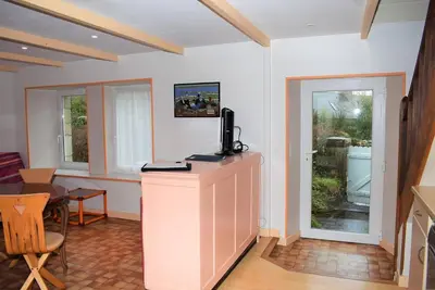 Plan de l'établissement Maison bretonne avec une jolie cour fermée et fleurie avec WIFI à TREBEURDEN - Réf 679