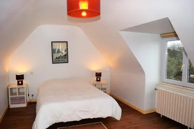 Plan de l'établissement Maison bretonne avec une jolie cour fermée et fleurie avec WIFI à TREBEURDEN - Réf 679