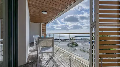 Balcon ou terrasse dans l'établissement ROSEMARINE - APPARTEMENT CONCARNEAU VUE MER 2 adultes/2enfants