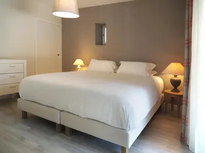 Un ou plusieurs lits dans un hébergement de l'établissement Maison de charme à Porspoder Piscine extérieure, proche plages & calme