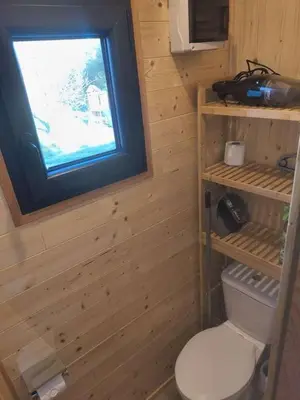 Cuisine ou kitchenette dans l'établissement LES ROULOTTES DU MOULIN