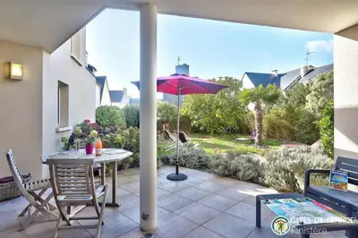 Jardin de l'établissement LocaLise - A80 - La villa blanche - Côté jardin - Plain-pied - Wifi inclus - Draps inclus - Animaux bienvenue