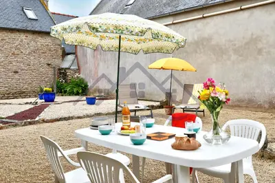 Terrasse ou espace extérieur de l'établissement LocaLise - M2B - Maison de vacances à la pointe de Lechiagat - Wifi inclus - Draps inclus - Terrain entièrement clos - Maison de plain pied