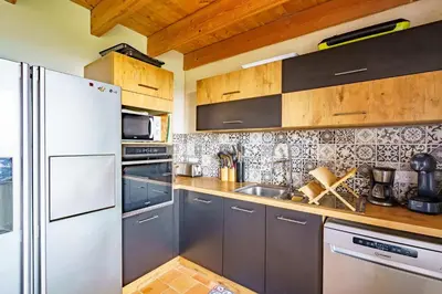 Cuisine ou kitchenette dans l'établissement Ty Jane Dour - Maison avec jardin