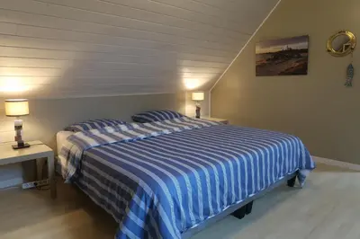 Un ou plusieurs lits dans un hébergement de l'établissement Maison à 200m des plages de Brignogan - Holiday Home-Fereinhaus