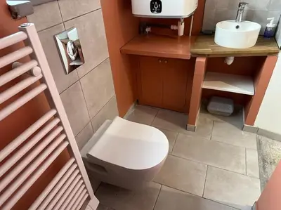 Salle de bains dans l'établissement Pied à terre Portsallais