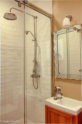 Salle de bains dans l'établissement Gîte ty nina rosa