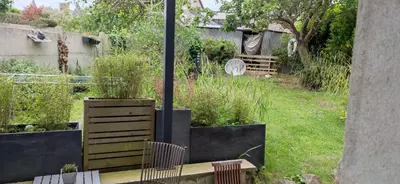 Jardin de l'établissement TY MAI - petite maison proche plages et commerces