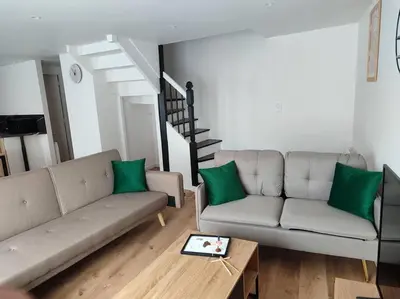 Coin salon dans l'établissement 70m² house entirely renovated!