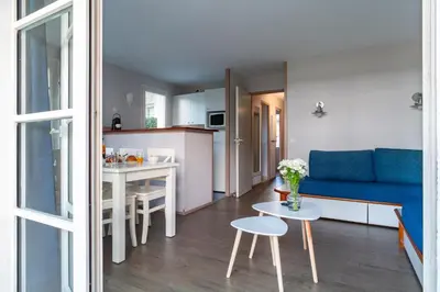 Cuisine ou kitchenette dans l'établissement L’Estuaire - Appt avec piscine partagée