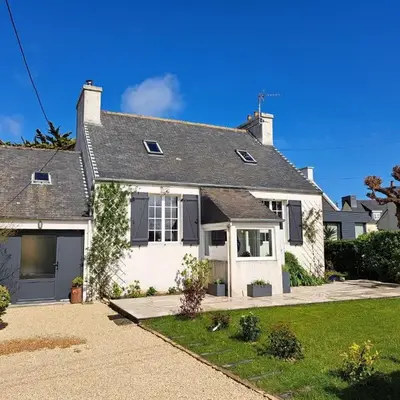 Holiday Home in Guisseny near the Beach
