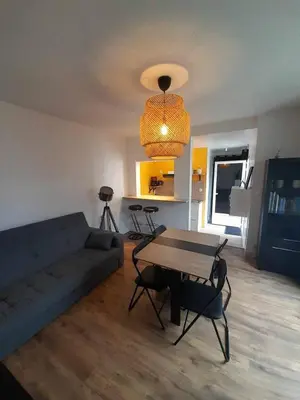 Coin salon dans l'établissement Maison T2 en bord de mer à Plougastel Daoulas