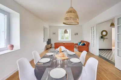 Coin salon dans l'établissement Belle maison pour 6 - Découverte du Pays Bigouden
