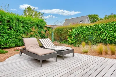Jardin de l'établissement 850 m plage la 