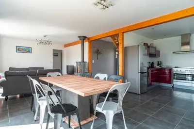 Cuisine ou kitchenette dans l'établissement Cocon vert proche mer