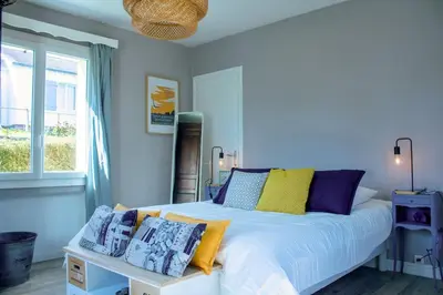 Un ou plusieurs lits dans un hébergement de l'établissement Ar Mervent/Plage à pieds