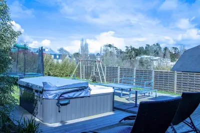 Piscine de l'établissement Ar Mervent/Plage à pieds ou située à proximité