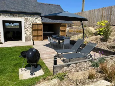 Jardin de l'établissement Maison Au Bout Du Pre