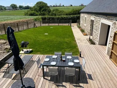Jardin de l'établissement Maison Au Bout Du Pre
