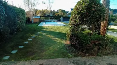 Piscine de l'établissement Villa prestigieuse à Concarneau avec piscine ou située à proximité