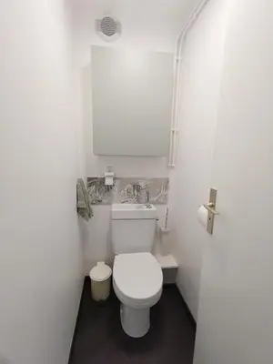 Salle de bains dans l'établissement T2, vue mer panoramique, 2 min à pied de la plage