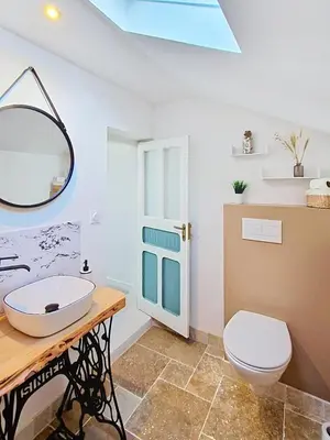 Salle de bains dans l'établissement Kerinou