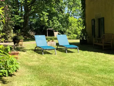 Jardin de l'établissement Le Relais - Maison avec grand jardin