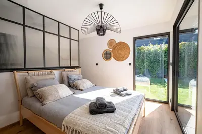 Un ou plusieurs lits dans un hébergement de l'établissement Villa Loki - A 700m de la mer !