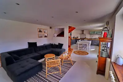 Coin salon dans l'établissement 698-Villa du Fautec Proche plages