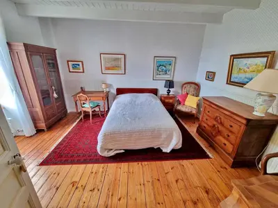 Un ou plusieurs lits dans un hébergement de l'établissement 712-Villa Lezarouan a 300m des plages