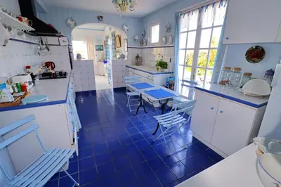 Cuisine ou kitchenette dans l'établissement 669-Villa Roz Veur a la baie des trepasses