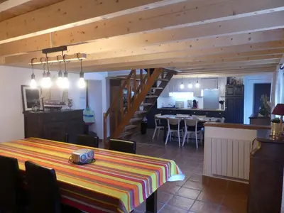 Cuisine ou kitchenette dans l'établissement 375- Villa Ker Goulien a 100m de la plage