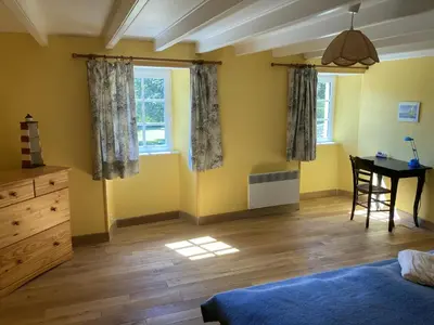 Coin salon dans l'établissement 711- Spacieuse ferme bretonne