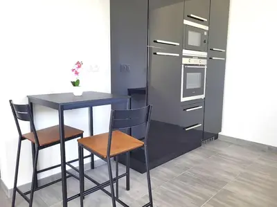 Cuisine ou kitchenette dans l'établissement Cosy /Calme /Accueil chaleureux