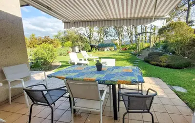 Jardin de l'établissement Cozy Home In Locquénolé With Kitchen