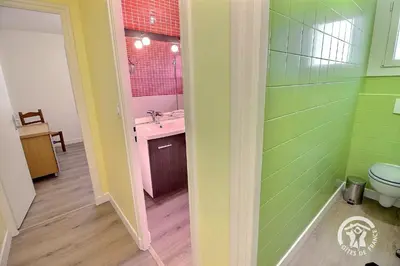 Salle de bains dans l'établissement Toul ar lan