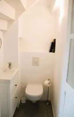 Salle de bains dans l'établissement La Romance,vue mer, jardin et proche plage