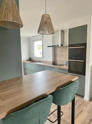 Cuisine ou kitchenette dans l'établissement -Ty Léodele- maison Concarneau